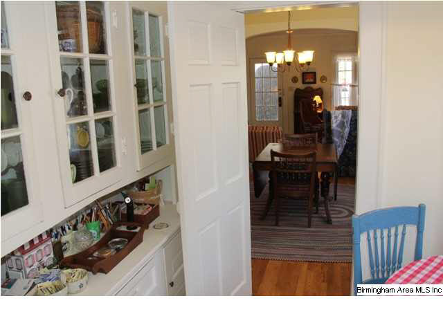 1411 Sutherland Place Birmingham, AL 35209 - Photo 7 of 15