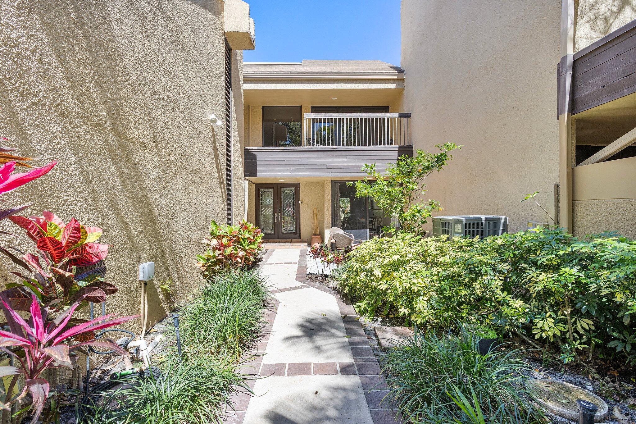 797 St Albans Drive Boca Raton, FL 33486 - Photo 4 of 44 4-web-or-mls-0E2A8302