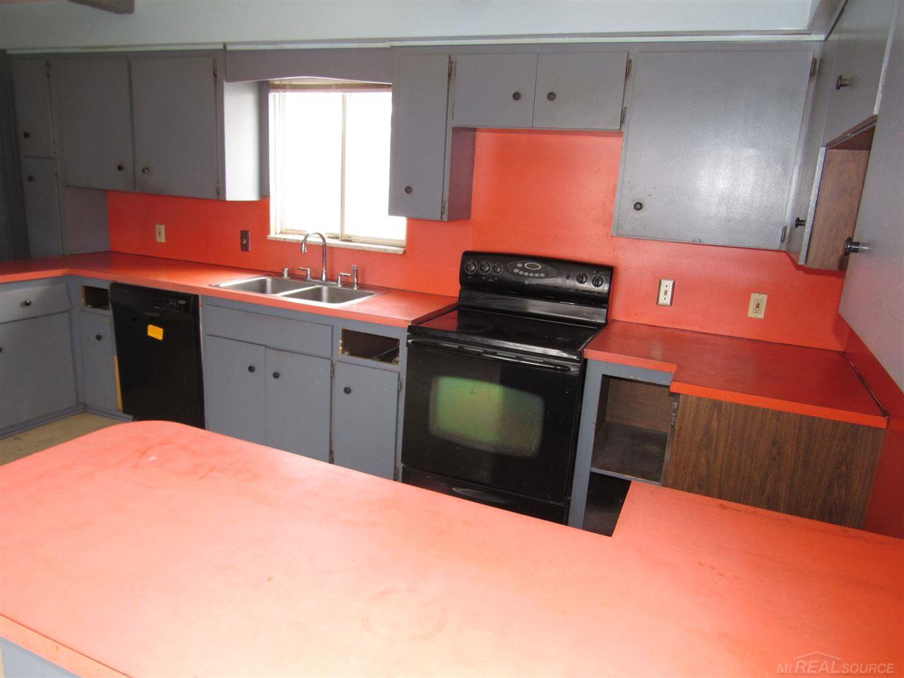 7260 Stephens Center Line, MI 48015 - Photo 24 of 40 Gallery Image 24