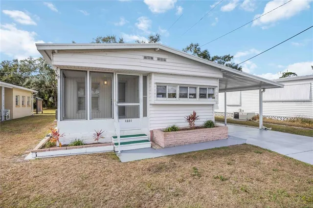 $1,700 | 1221 41st Avenue East, Ellenton, FL 34222