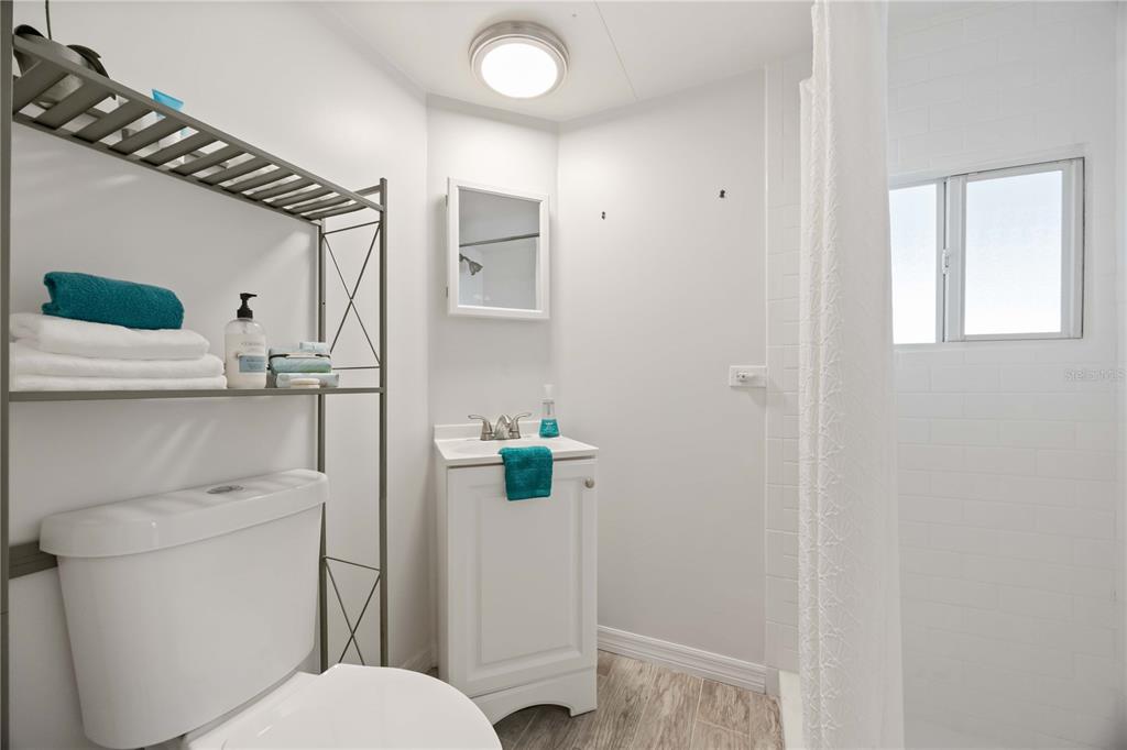 1221 41st Avenue East Ellenton, FL 34222 - Photo 13 of 39