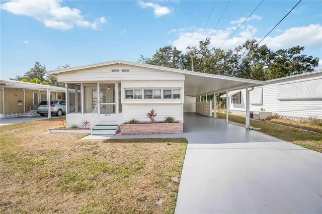 $1,700 | 1221 41st Avenue East, Ellenton, FL 34222