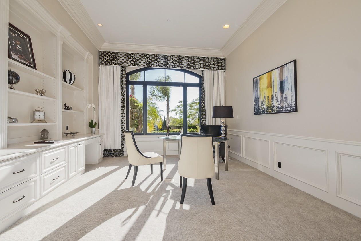 16219 Country Day Road Poway, CA 92064 - Photo 11 of 24