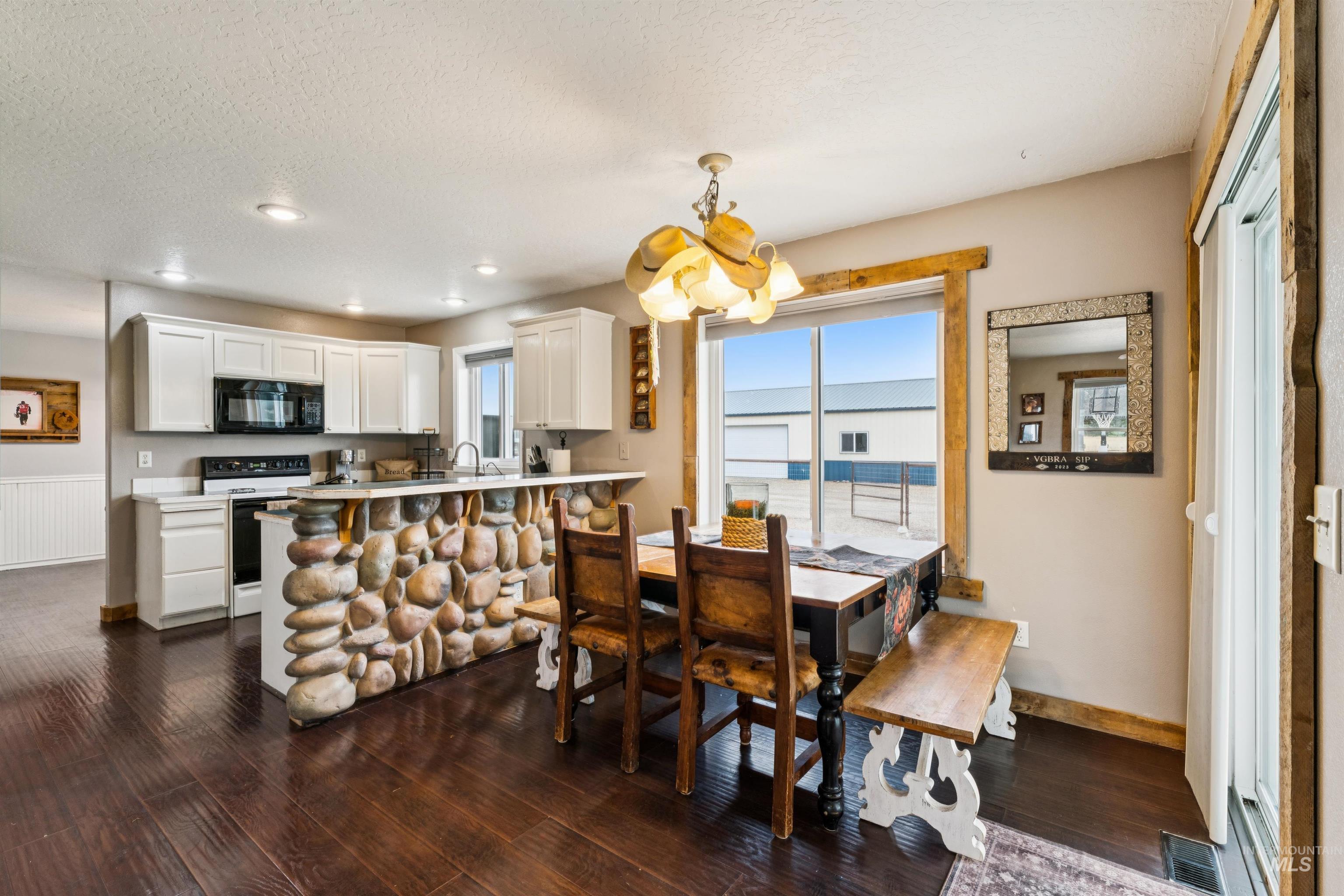 19012 Upper Pleasant Ridge Road Caldwell, ID 83607 - Photo 11 of 50 Gallery Image 11