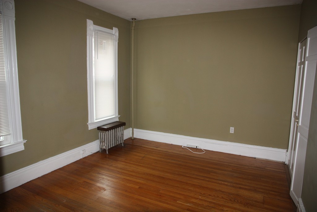 245 Orange Street Springfield, MA 01108 - Photo 11 of 24 Gallery Image 11