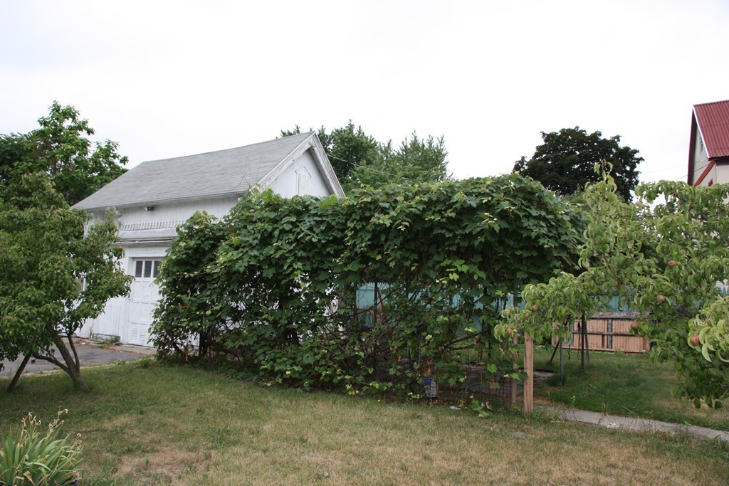 245 Orange Street Springfield, MA 01108 - Photo 20 of 24 Gallery Image 20