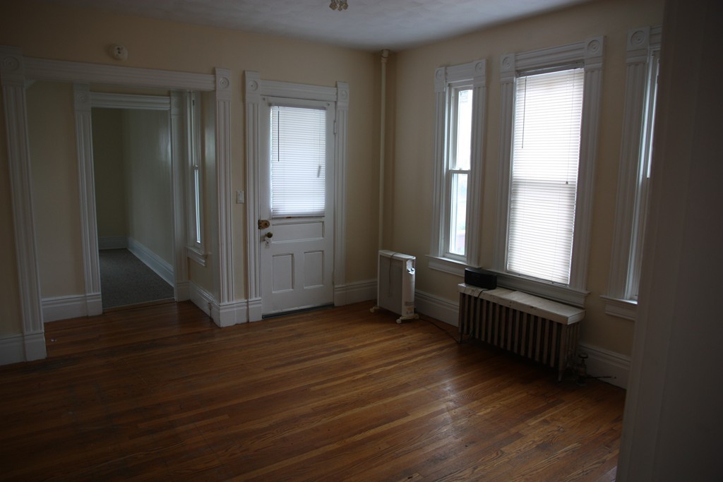 245 Orange Street Springfield, MA 01108 - Photo 6 of 24 Gallery Image 6