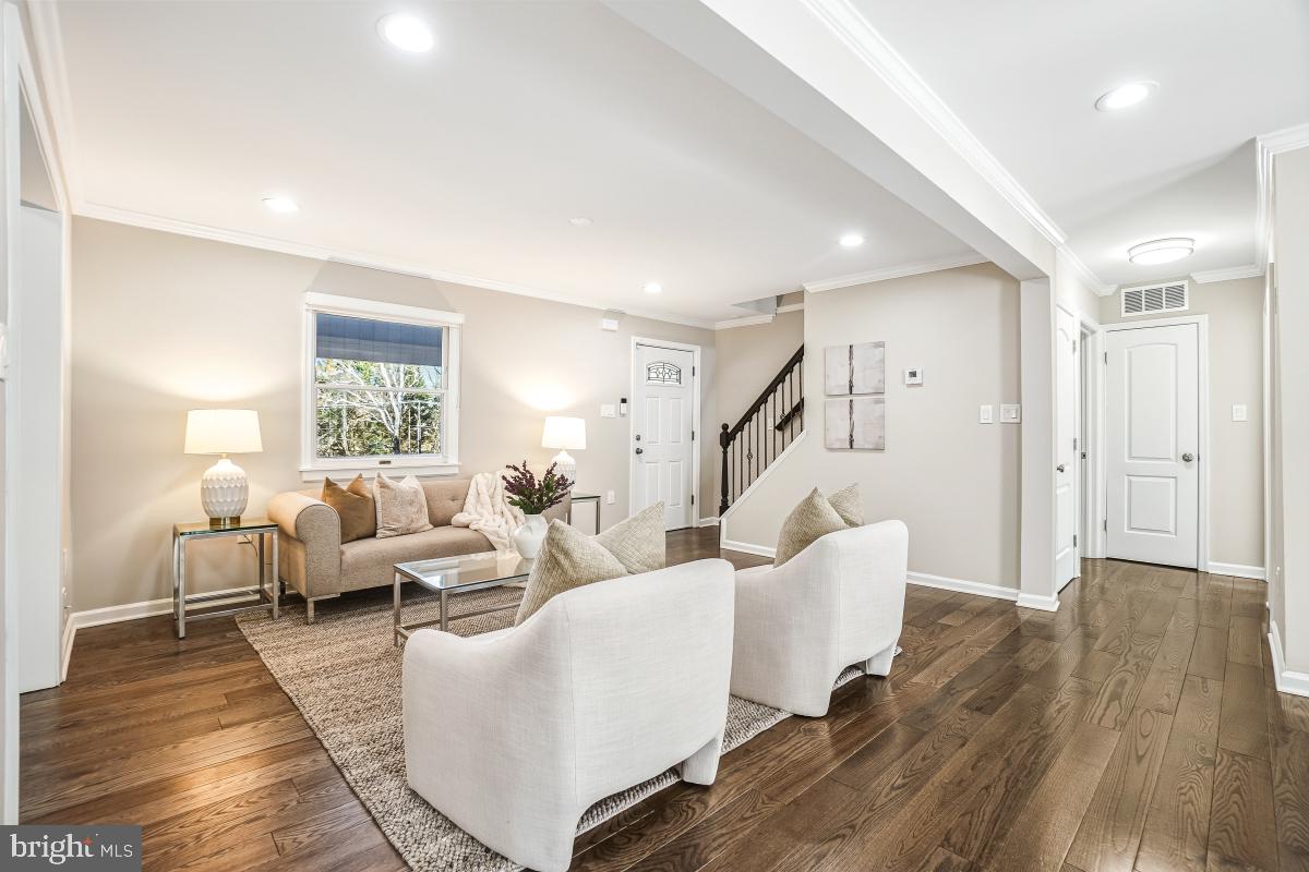14020 Turkey Foot Road Gaithersburg, MD 20878 - Photo 4 of 34 Gallery Image 4