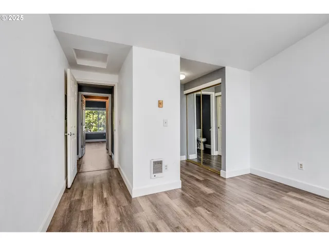 $289,900 | 17548 Northwest Springville Road, Unit F8, Portland, OR 97229