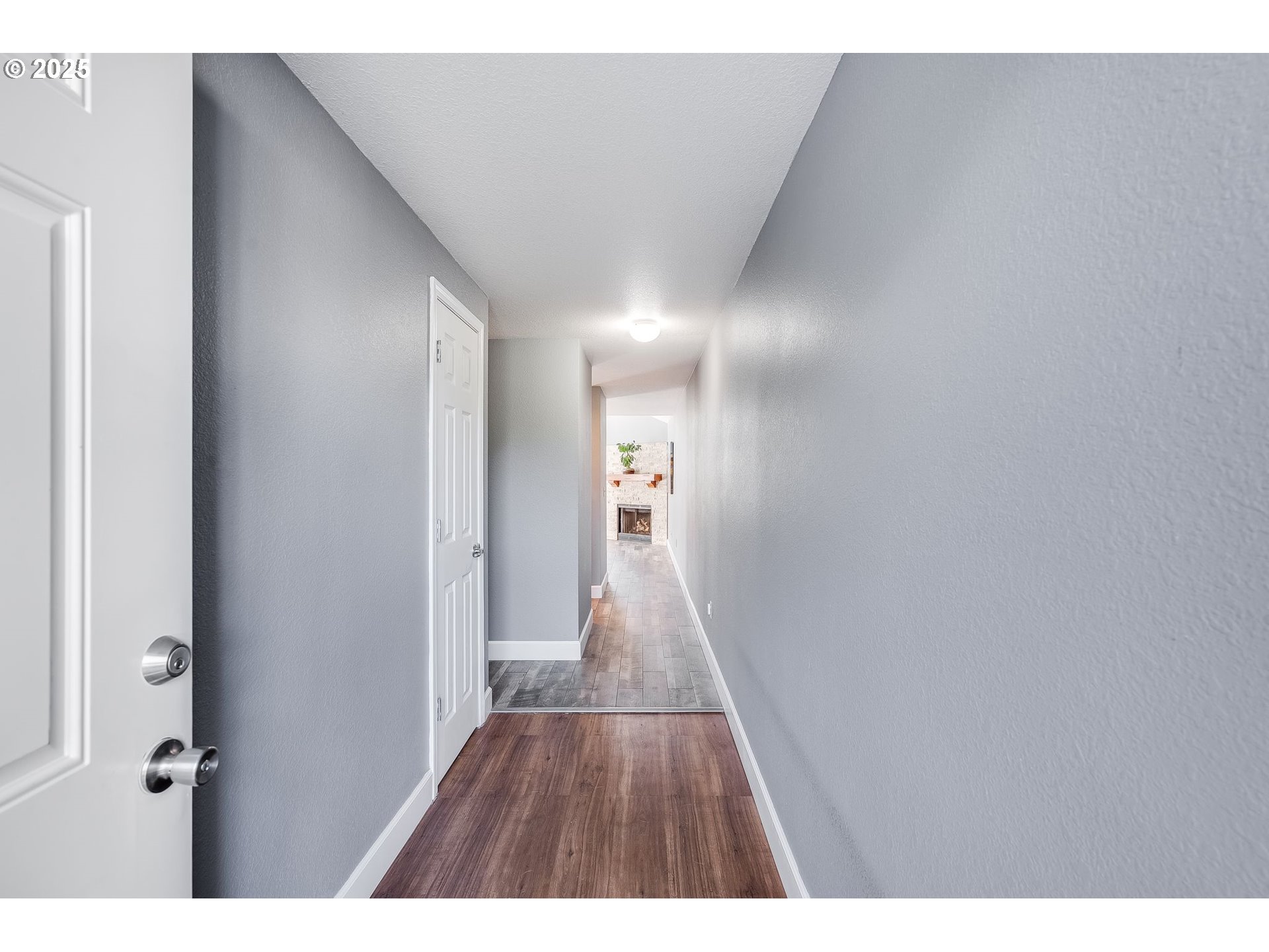 17548 Northwest Springville Road, Unit F8 Portland, OR 97229 - Photo 2 of 30