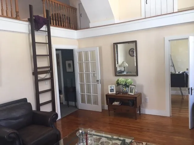 $2,500 | 66 Farewell Street, Unit 2, Newport, RI 02840