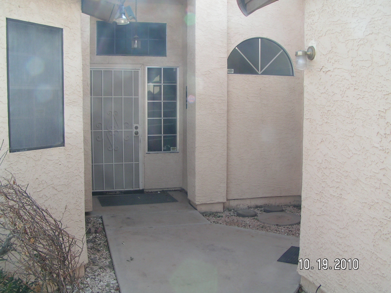 6009 West Shangri-la Road Glendale, AZ 85304 - Photo 7 of 10 Entrance