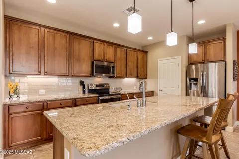 $350,000 | 838 Broken Hills Drive, Green Valley, AZ 85614