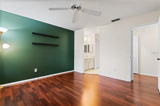 $149,900 | 8411 Laurelon Place, Unit 103, Temple Terrace, FL 33637