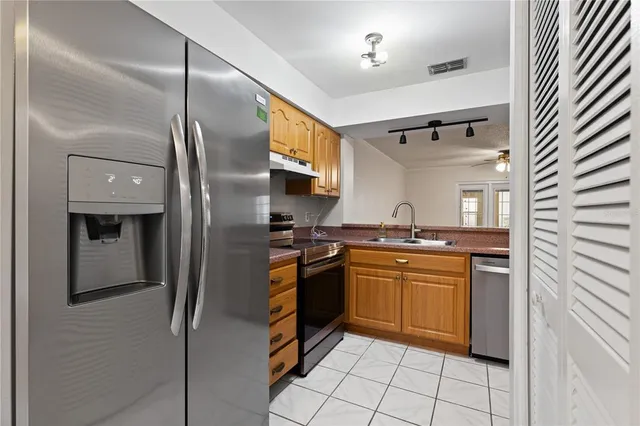 $149,900 | 8411 Laurelon Place, Unit 103, Temple Terrace, FL 33637