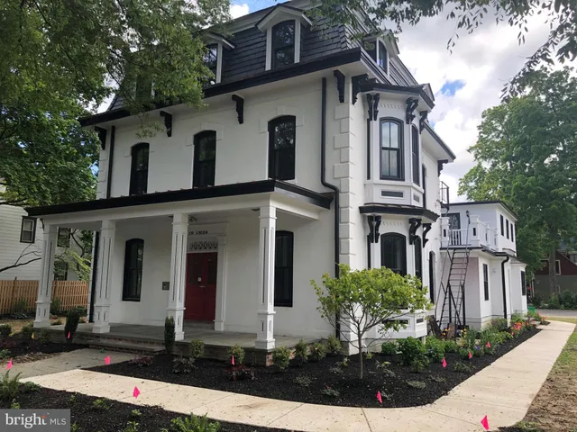 $3,500 | 108 Centre Street, Unit D, Haddonfield, NJ 08033