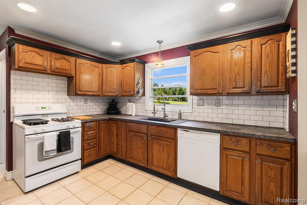 5083 Curtis Road Attica, MI 48412 - Photo 7 of 44