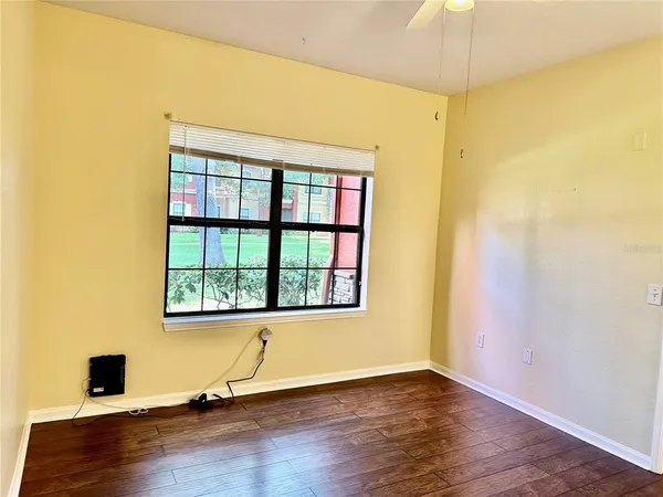 $230,000 | 2199 Chianti Place, Unit 90917, Palm Harbor, FL 34683