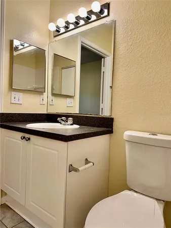$230,000 | 2199 Chianti Place, Unit 90917, Palm Harbor, FL 34683