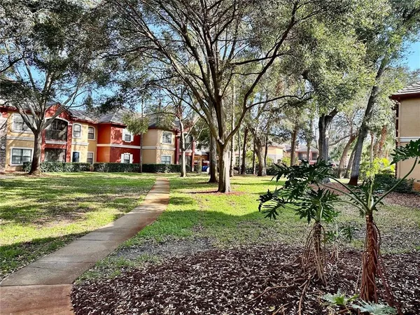 $230,000 | 2199 Chianti Place, Unit 90917, Palm Harbor, FL 34683