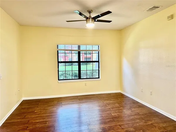 $230,000 | 2199 Chianti Place, Unit 90917, Palm Harbor, FL 34683