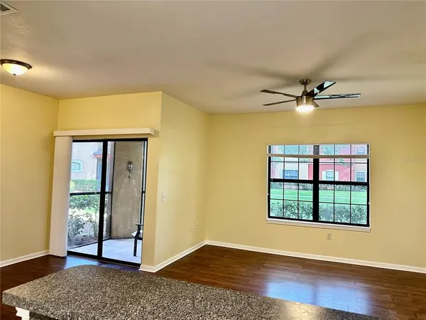 $230,000 | 2199 Chianti Place, Unit 90917, Palm Harbor, FL 34683