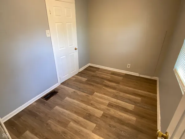 $875 | 2842 North Chester Avenue, Indianapolis, IN 46218