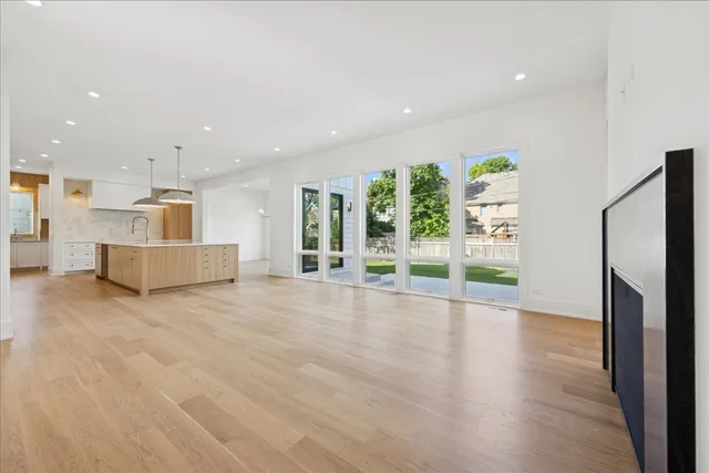 $2,150,000 | 580 Kearsage Avenue, Elmhurst, IL 60126