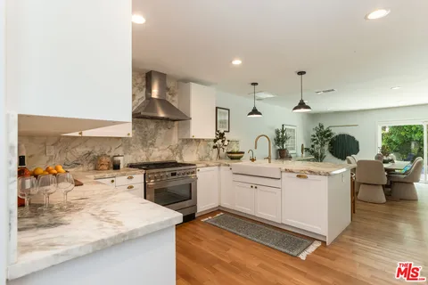 $1,595,000 | 5071 Shirley Avenue, Tarzana, CA 91356