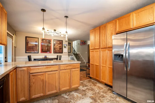 $239,900 | 11718 West Hickory Springs Drive, Brimfield, IL 61517