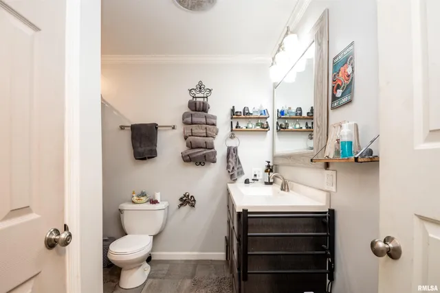 $239,900 | 11718 West Hickory Springs Drive, Brimfield, IL 61517