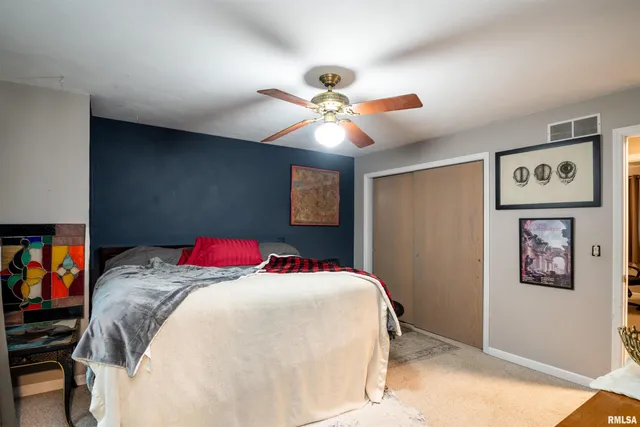 $225,000 | 11718 West Hickory Springs Drive, Brimfield, IL 61517