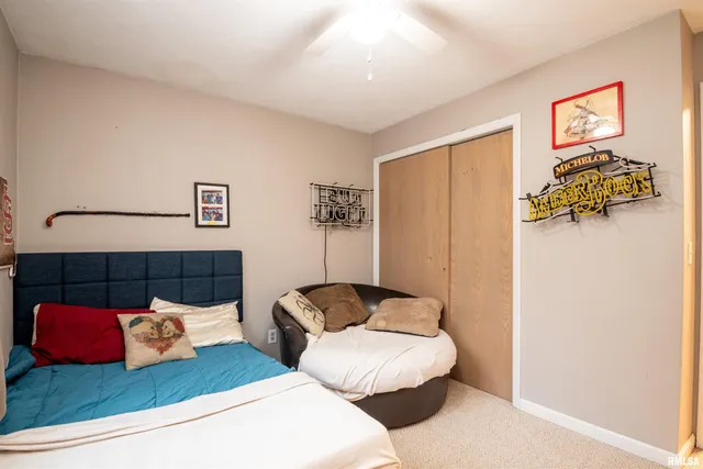 $225,000 | 11718 West Hickory Springs Drive, Brimfield, IL 61517