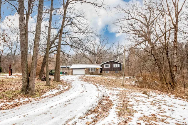 $239,900 | 11718 West Hickory Springs Drive, Brimfield, IL 61517