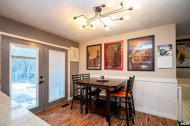 $239,900 | 11718 West Hickory Springs Drive, Brimfield, IL 61517