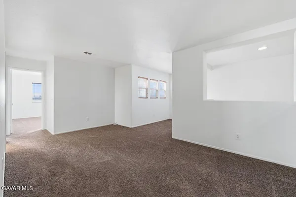 $599,999 | 43336 22nd Street West, Lancaster, CA 93536