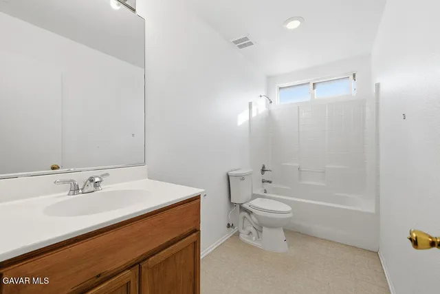 $599,500 | 43336 22nd Street West, Lancaster, CA 93536