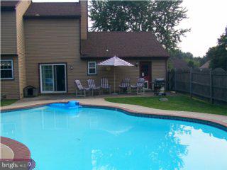 1835 Dover Road Southampton, PA 18966 - Photo 3 of 6 Gallery Image 3