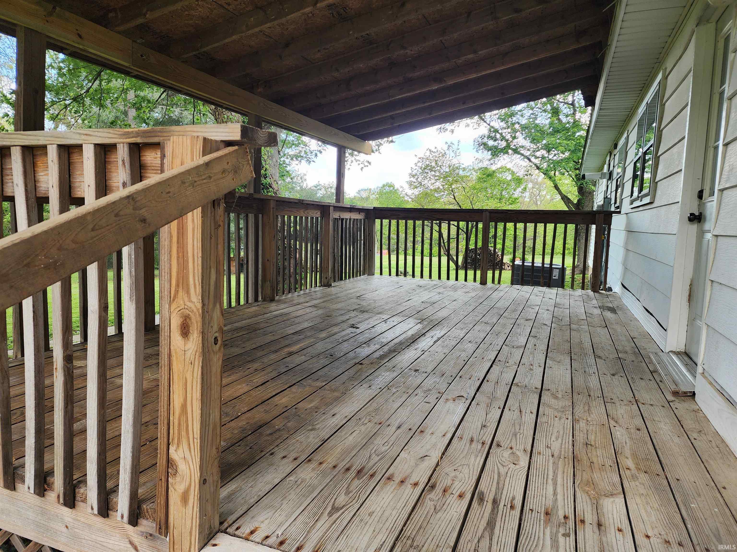 303 Mitchell Street Avoca, IN 47462 - Photo 7 of 30