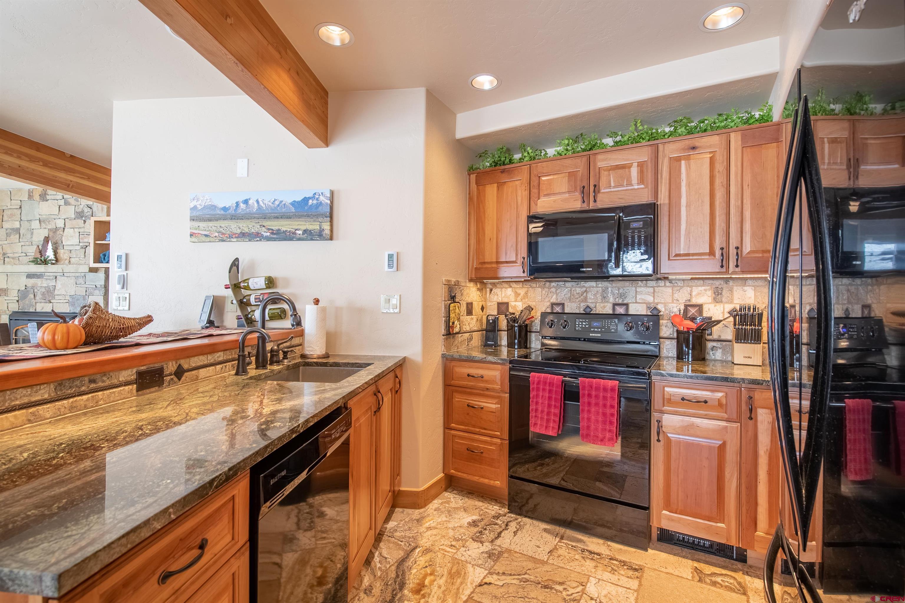 18 Snowmass Road, Unit 204 Crested Butte, CO 81225 - Photo 8 of 29 Gallery Image 8