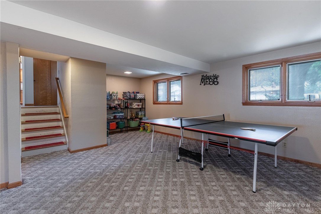 5603 Oak Valley Road Dayton, OH 45440 - Photo 17 of 22 Family room