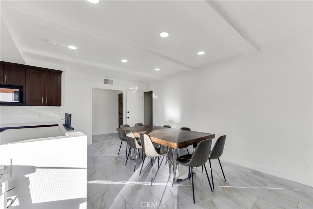 10755 Brookfield Road Chatsworth, CA 91311 - Photo 17 of 37