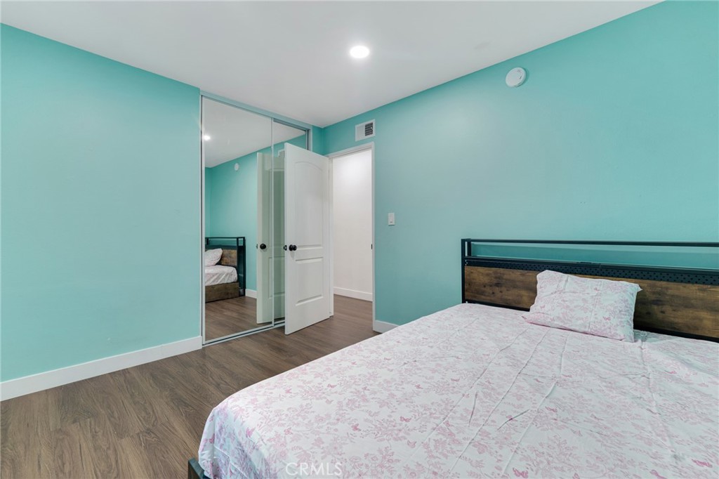 10755 Brookfield Road Chatsworth, CA 91311 - Photo 25 of 37 Bedroom