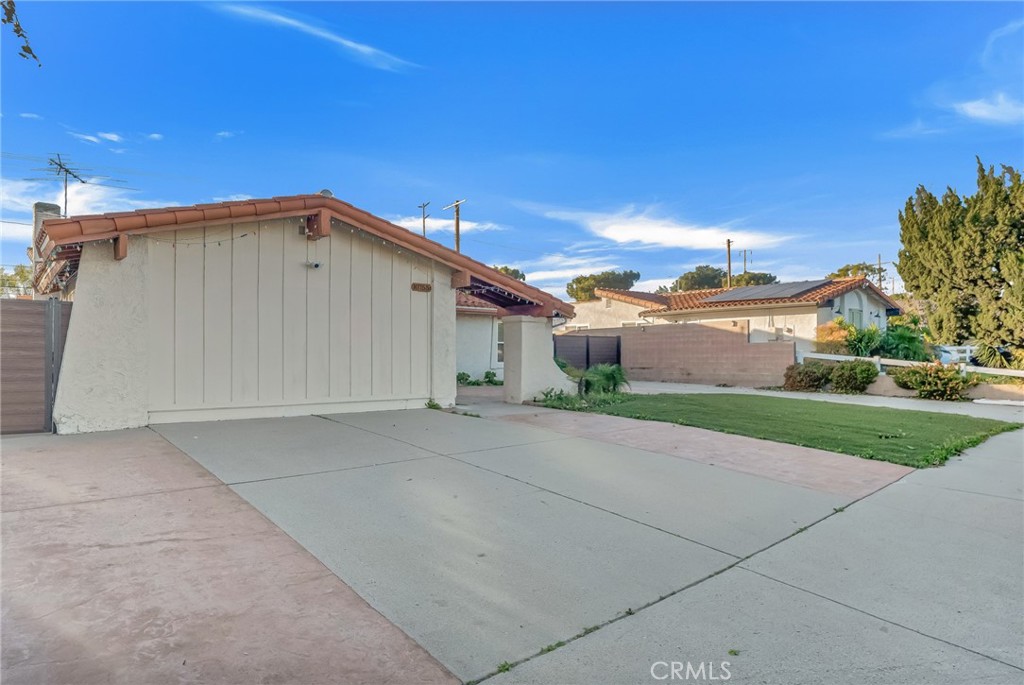 10755 Brookfield Road Chatsworth, CA 91311 - Photo 4 of 37