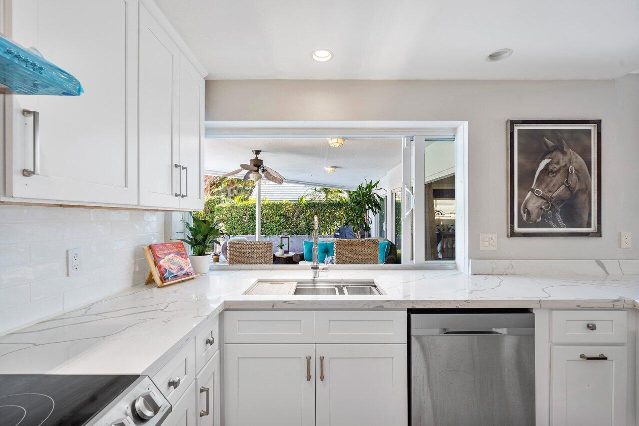 1060 Pepperridge Terrace Boca Raton, FL 33486 - Photo 11 of 43 011-1060PepperridgeTerrace-BocaRaton-FL-