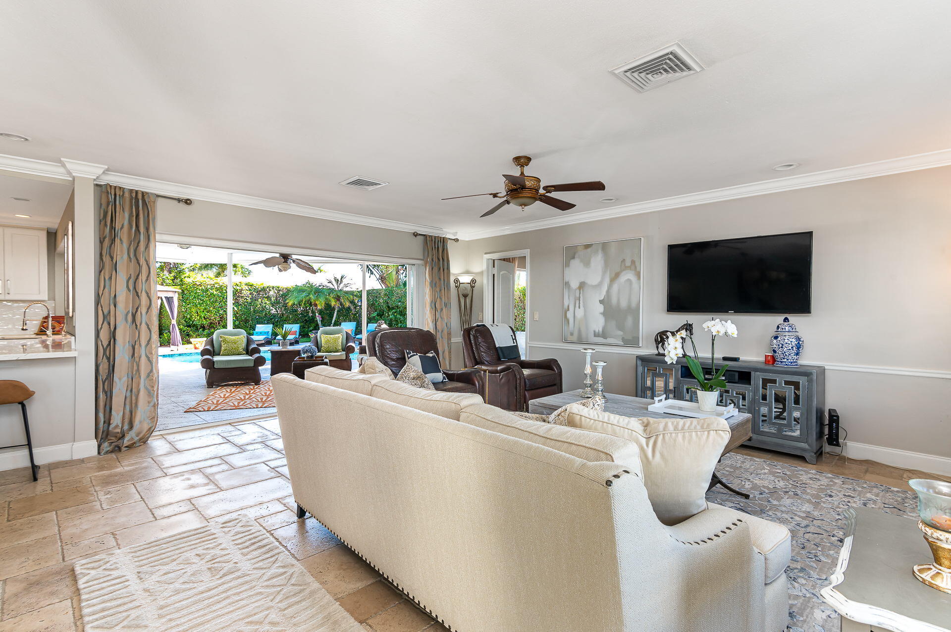 1060 Pepperridge Terrace Boca Raton, FL 33486 - Photo 7 of 43 Front Veiw
