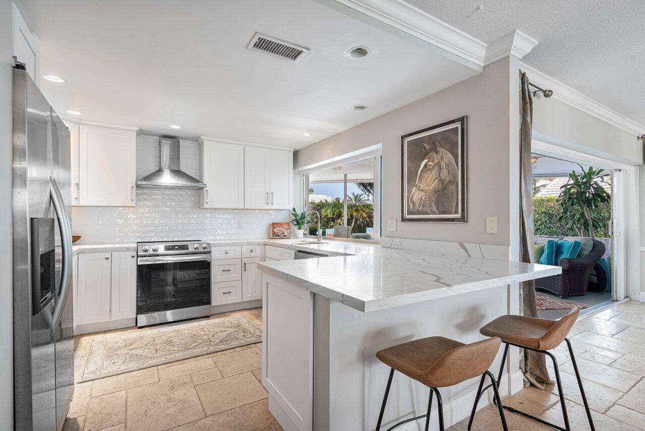 1060 Pepperridge Terrace Boca Raton, FL 33486 - Photo 10 of 43 010-1060PepperridgeTerrace-BocaRaton-FL-