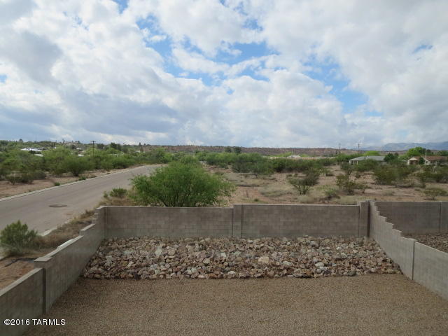 387 Hickory Road Benson, AZ 85602 - Photo 12 of 26