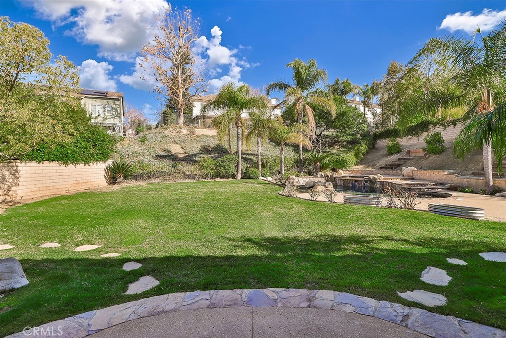 5421 Moonshadow Street Simi Valley, CA 93063 - Photo 49 of 56 a garden view with a sitting space