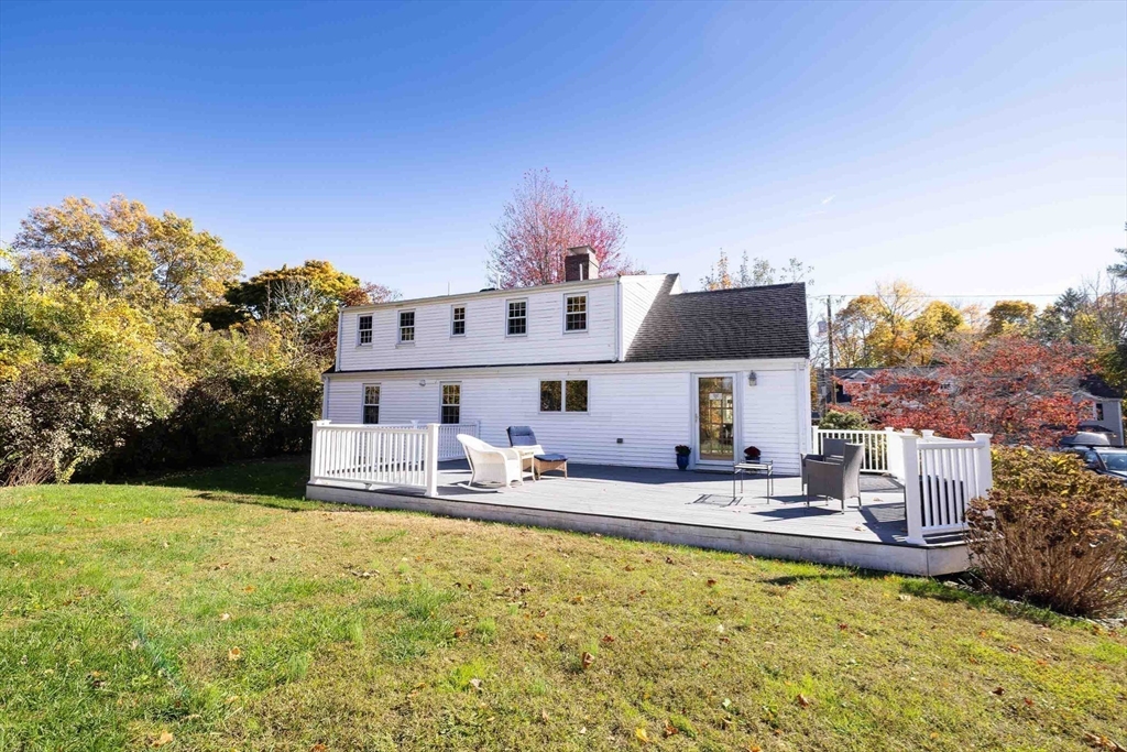 11 Summit Avenue Scituate, MA 02066 - Photo 5 of 27 Gallery Image 5